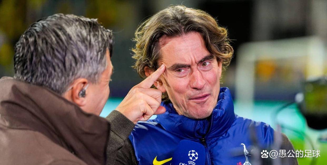 ท็อตแนม ฮ็อตสเปอร์ อาจเซ็นสัญญากับอดีตกองหน้าพรีเมียร์ลีกอีกครั้งในช่วงตลาดซื้อขายนักเตะฤดูหนาว; แฟรงค์ได้เจรจาโดยตรงกับโทนี่ ลีกแล้ว ลีก: ซาอุดีอาระเบีย ตำแหน่ง: กองหน้า