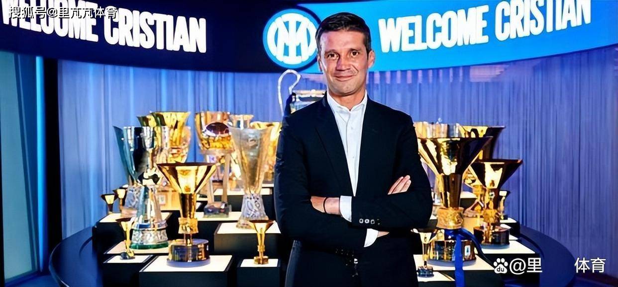 อินเตอร์ มิลานจะไม่ขายเอ็นริเก้: ผู้บริหารเนรัซซูรี่จะให้โอกาสเขา โดยอนุญาตให้ซิบิโอเน่พัฒนาผู้สืบทอดต่อไป_Bony_aspect_Serie A