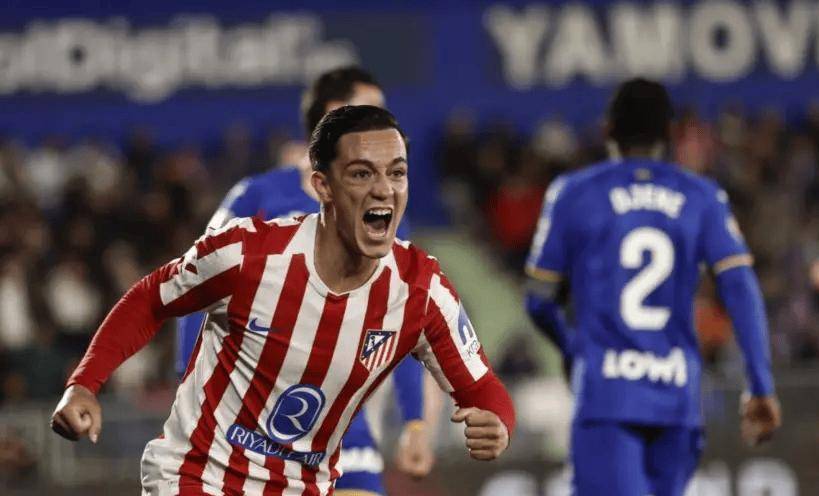 เรอัล มาดริด เสมอ 2-2 ในผลการแข่งขันที่น่าประหลาดใจ แต่ยังคงรั้งจ่าฝูงของตาราง; แอตเลติโกพ่ายแพ้ด้วยประตูตัวเองในการแข่งขันลาลีกาล่าสุด _การแข่งขัน_: เกตาเฟ่ พบ แอตเลติโก มาดริด