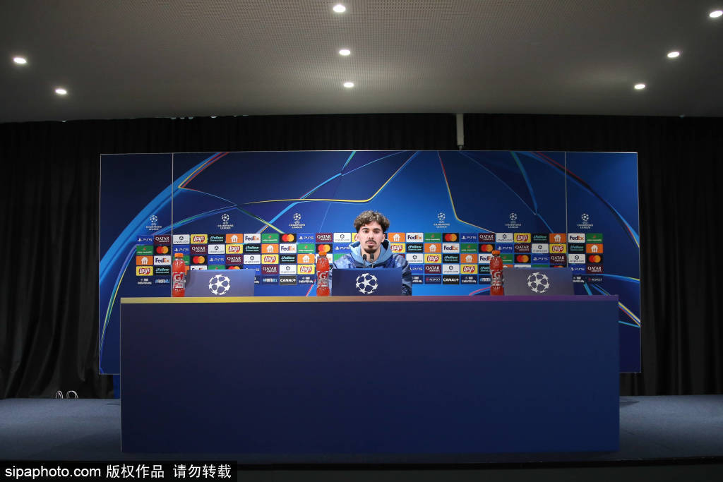 วิตินญ่า: ดาวรุ่งแห่งบัลลงดอร์บนเวทีแชมเปียนส์ลีก ตำแหน่งกองกลางตัวกลาง สัญชาติเยอรมัน