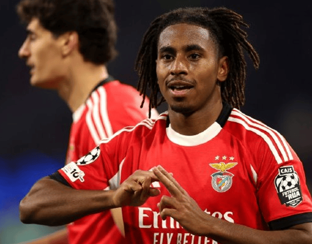 ชัยชนะ 2-0! มูรินโญ่คว้าชัยชนะในแชมเปี้ยนส์ลีกครั้งแรกของเขา: โดยยังเหลือการแข่งขันอีกสามนัดกับสโมสรชั้นนำ หากชนะอีกสองนัด พวกเขาอาจผ่านเข้าสู่รอบเพลย์ออฟ_เบนฟิก้า_แมตช์_อาแจ็กซ์