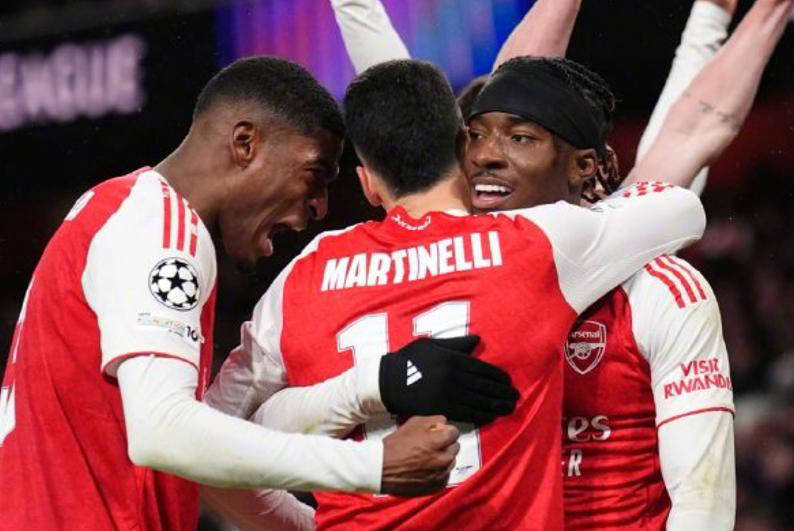 อาร์เซนอลคว้าชัยชนะติดต่อกันห้าครั้งด้วยชัยชนะ 3-1 ในแชมเปียนส์ลีกเหนือบาเยิร์น มิวนิค มุ่งหน้าสู่การคว้าแชมป์สองรายการ_แมตช์_แมนเชสเตอร์ ซิตี้_ลิเวอร์พูล