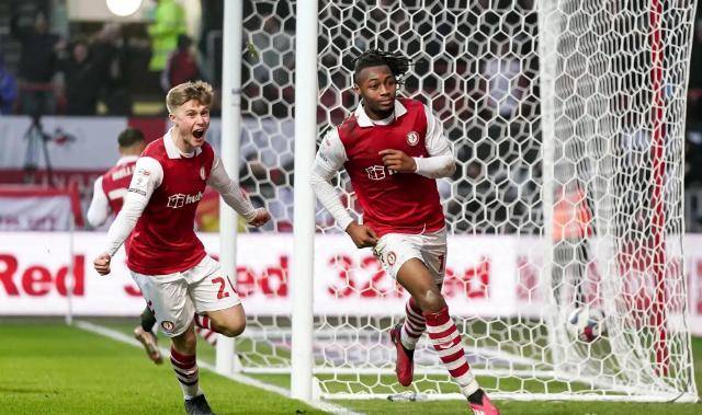 65 ล้านปอนด์คลั่ง! 9 ประตูใน 11 นัด? ผู้กอบกู้ปีกซ้ายของแมนเชสเตอร์ ยูไนเต็ด มาถึงแล้ว? _เซเมโด้_ _โจมตี_ _ดิอาลโล_