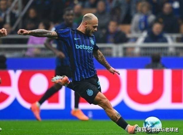 ปีกชั้นยอด! ผู้สร้างโอกาสทำประตูอันดับหนึ่งของพรีเมียร์ลีก เขาไต่เต้าจากนักเตะไร้สังกัดสู่แกนหลักของอินเตอร์ มิลาน_Marco_Attack_Serie A