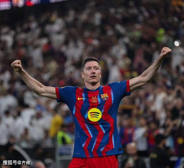 3-2! บาร์เซโลนาเอาชนะเรอัล มาดริด คว้าถ้วยซูเปอร์คัพ! เดอ ยองเข้าสกัดเอ็มบัปเป้อย่างรุนแรงจนได้รับใบแดง_โจเอา การ์เซีย_วินิซิอุส_ราฟินญา