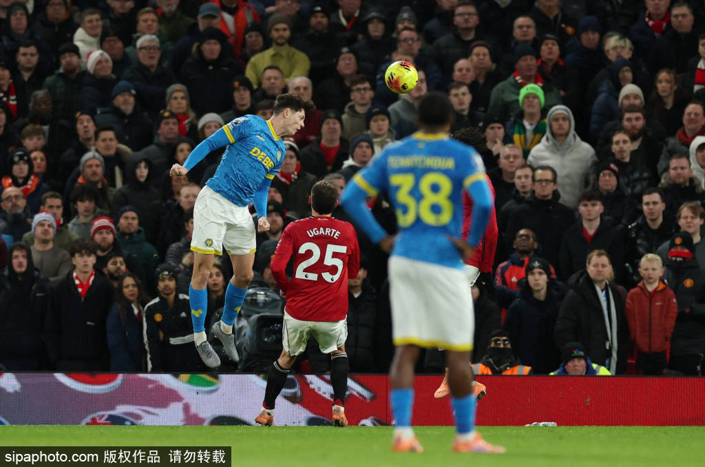 ความจริงที่เปิดเผยในสิบแรกของโอลด์ แทรฟฟอร์ด: ปัญหาพื้นฐานของแมนเชสเตอร์ ยูไนเต็ด น่ากังวลกว่าความพ่ายแพ้ | การป้องกัน | ปัญหาโครงสร้าง