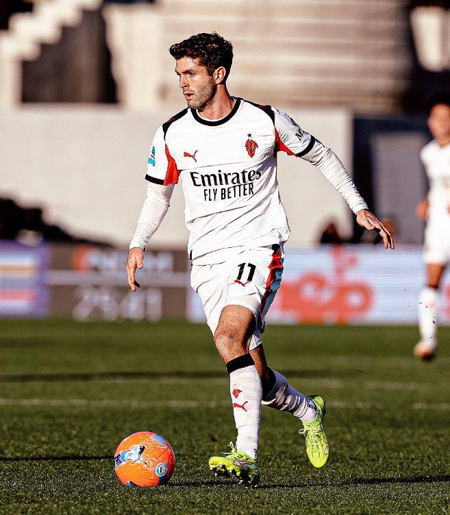 เอซี มิลาน เสมอกับ ฟิออเรนติน่า 1-1 อินเตอร์ มิลาน เก็บชัยชนะ พูลิซิช, อัลเลกรี, กองทัพ