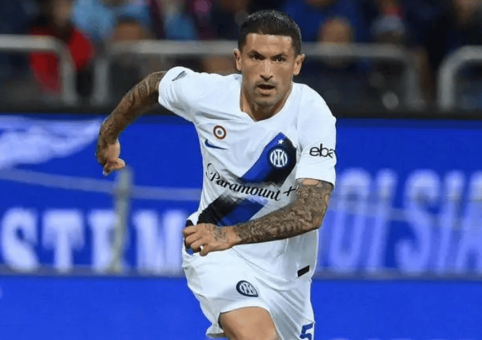 สองความหวังอันยิ่งใหญ่ของอินเตอร์ที่จะช่วยกอบกู้หัวหน้าสูงสุด Nerazzurri_Match_Iniesta_Season