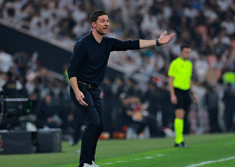 สรุปฟุตบอล: เรอัล มาดริด ปลด อัลลันโซ่, โรนัลโด้ พ่ายแพ้เป็นนัดที่สามติดต่อกัน, ลิเวอร์พูล คว้าชัยชนะนัดแรกของปีใหม่ ริยาดห์ วิคตอรี่ ลีก