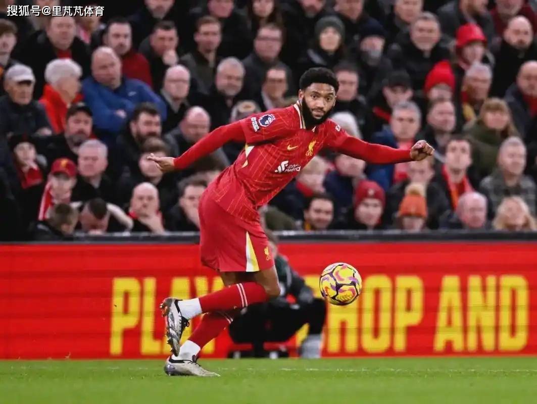 เป้าหมายการเสริมทัพในแนวรับของอัลเลกรีเหลือเพียงสามรายเท่านั้น: ทั้งหมดมาจากพรีเมียร์ลีก โดยดาวเตะวัย 23 ปีที่มีฉายา 'กระทิงดุ' เป็นตัวเลือกที่มีโอกาสมากที่สุด มิลาน, อินเตอร์, กัลโช่ เซเรีย อา