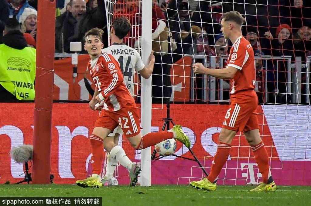 เคนเทียบสถิติบุนเดสลีกา 60 ปี ขณะที่บาเยิร์น มิวนิคถล่มโวล์ฟสบวร์ก 8-0 การแข่งขัน | ประตู | ฤดูกาลนี้