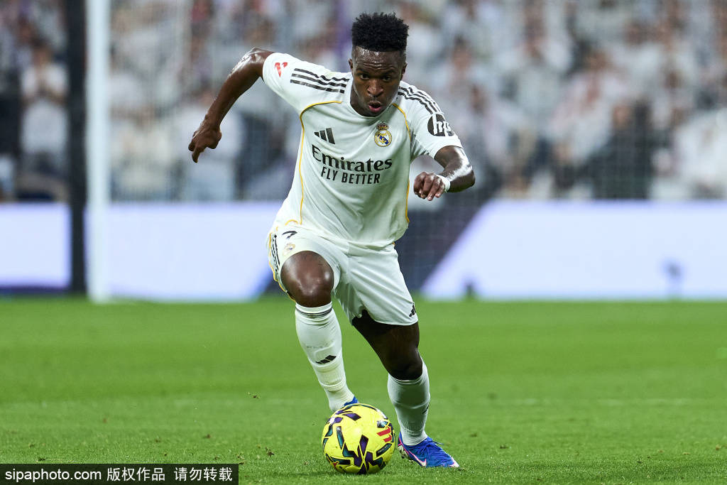 บาเลนเซีย พบ เรอัล มาดริด: การเผชิญหน้าครั้งชี้ชะตา – ใครจะคว้าชัย? _การแข่งขัน_ _ผู้ท้าชิง_ _การโจมตี_