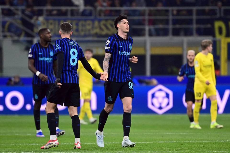 เกิดอะไรขึ้นกับฟุตบอลอิตาลี? สามยักษ์ใหญ่ของเซเรีย อา ต่างก็อยู่บนขอบเหวของการตกรอบพร้อมกัน จุดประกายวิกฤตครั้งใหญ่ที่สุดในประวัติศาสตร์_ยูฟ่า แชมเปียนส์ลีก_อตาลันต้า_แชมเปียนส์ลีก