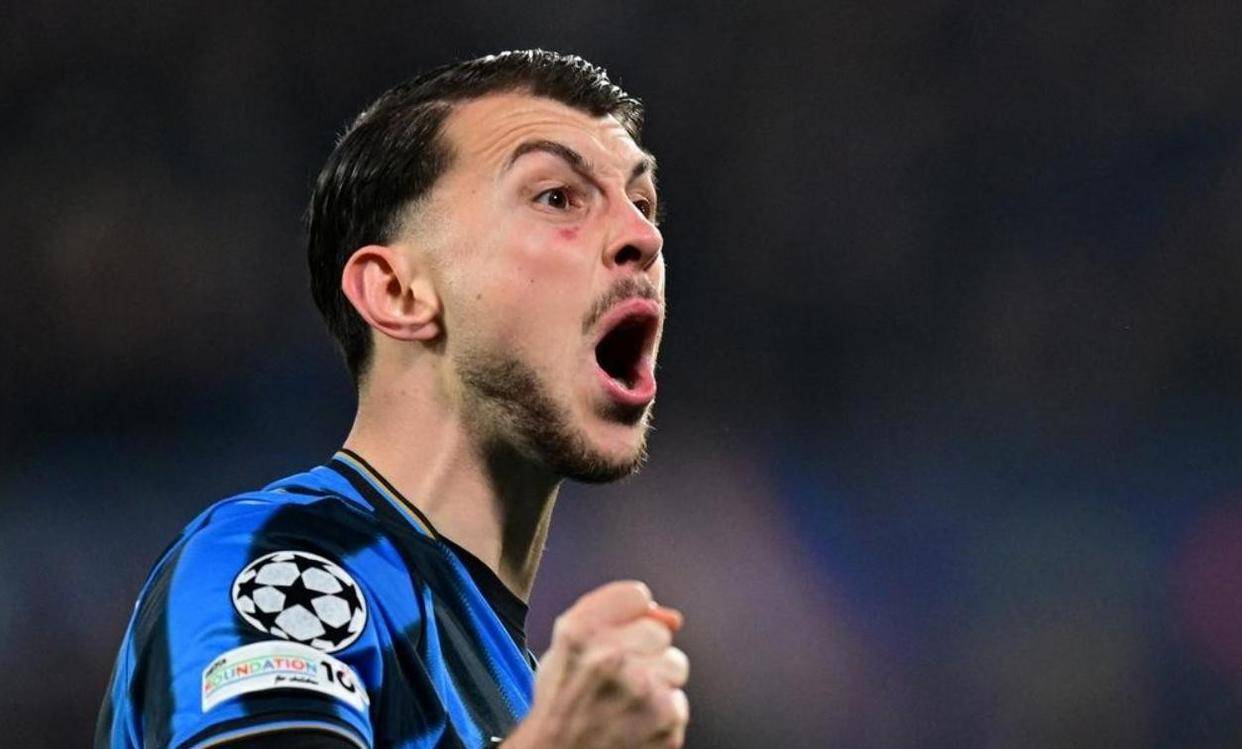 ไม่น่าเชื่อ! ดอร์ทมุนด์นำ 2-0 แต่กลับแพ้ 3-4 กองหลังทำเข้าประตูตัวเอง 4 ครั้งทำให้พ่ายแพ้ ขณะที่โควัชต้องเผชิญกับช่วงเวลาที่น่าอับอายที่สุดของสโมสร_อตาลันต้า_ผลรวม_การแข่งขัน