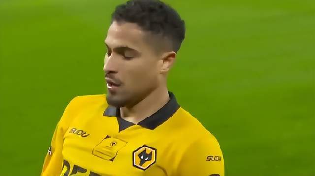 0-2! ข่าวดีสำหรับยูไนเต็ด: วิลล่าพ่ายแพ้อย่างน่าตกใจ + ชนะเพียงหนึ่งครั้งในห้าเกมอาจทำให้พวกเขาหลุดจากสามอันดับแรก โดยมีห้าทีมยักษ์ใหญ่พร้อมที่จะเข้าร่วมในแชมเปียนส์ลีก_วูล์ฟส์_พรีเมียร์ลีก_อาร์เซนอล