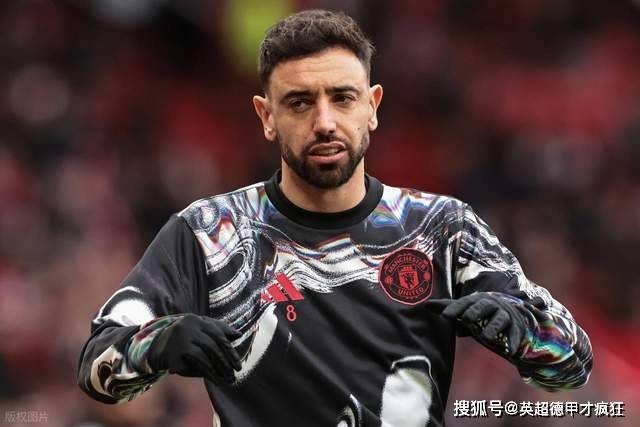 อาร์เซนอลและแมนเชสเตอร์ซิตี้ปะทะกันในการแข่งขันที่น่าตื่นเต้น แมนเชสเตอร์ยูไนเต็ดเดินทัพอย่างสง่างามทำให้กองกำลังของแคมเปญทางตอนเหนืออยู่หน้าประตูเมืองแล้ว! _เชลซี_ ลูกเตะมุม_ เชลซี