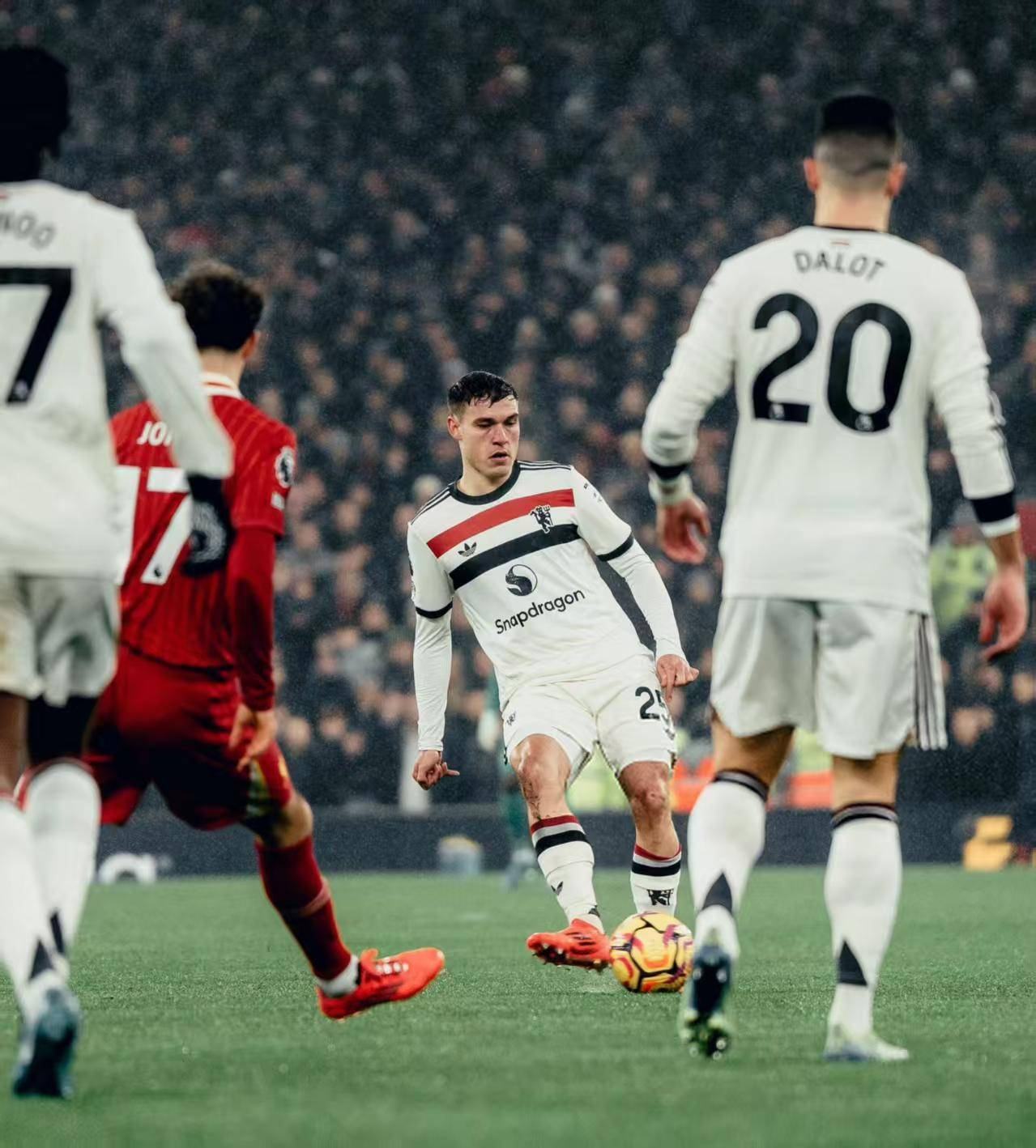 พรีเมียร์ลีก: ฟูแล่ม พบ ท็อตแน่ม ฮ็อตสเปอร์ ทำนายผลการแข่งขัน - การเล่นริมเส้น - ซน ฮึง-มิน - ความได้เปรียบในบ้าน