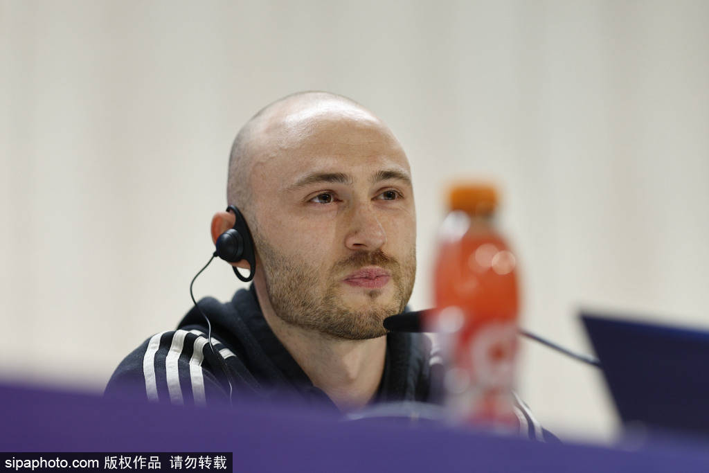 มูรินโญ่กล่าวถึงเพรสเตียนี: หากพิสูจน์ว่ามีความผิด อาชีพกับผมจบลง — คุณคิดว่าผมโง่หรือ? _เบนฟิก้า_ ผู้เล่น_ สื่อ