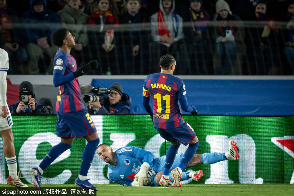 ด้วยความเชื่อมั่นและกลยุทธ์ที่สอดประสานกัน บาร์เซโลน่ามีโอกาสมากน้อยเพียงใดที่จะพลิกสถานการณ์เอาชนะแอตเลติโก มาดริด? เซร์จี้ โรแบร์โต้ เอสปันญอล แอตเลติโก มาดริด