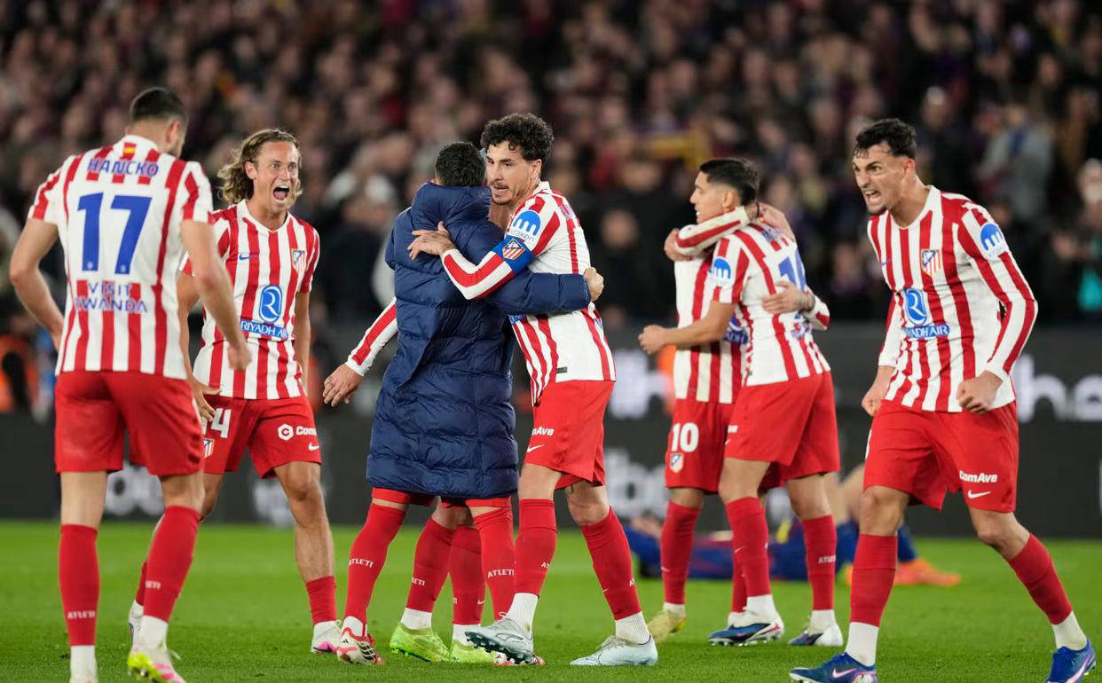 พรีเมียร์ลีก ช็อก! แชมป์ป้องกันแชมป์ลิเวอร์พูลอยู่ที่ก้นบึ้งของตำนานวูล์ฟส์ บาร์เซโลนาพลาดโคปา เดล เรย์ ไฟนอล_match_group_at มาดริด