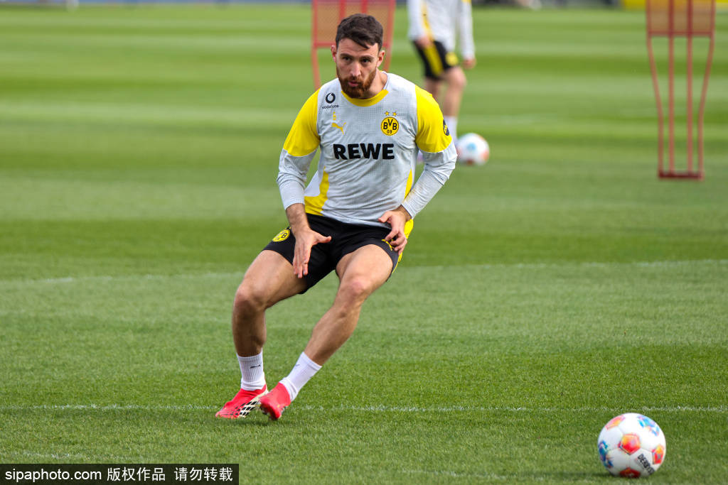 ตำนานของ Kimmich ที่จะช่วยให้บาเยิร์น Reverse Dort: การผสมผสานที่ลงตัวระหว่างความลึกทางยุทธวิธีและเสน่ห์ส่วนตัว