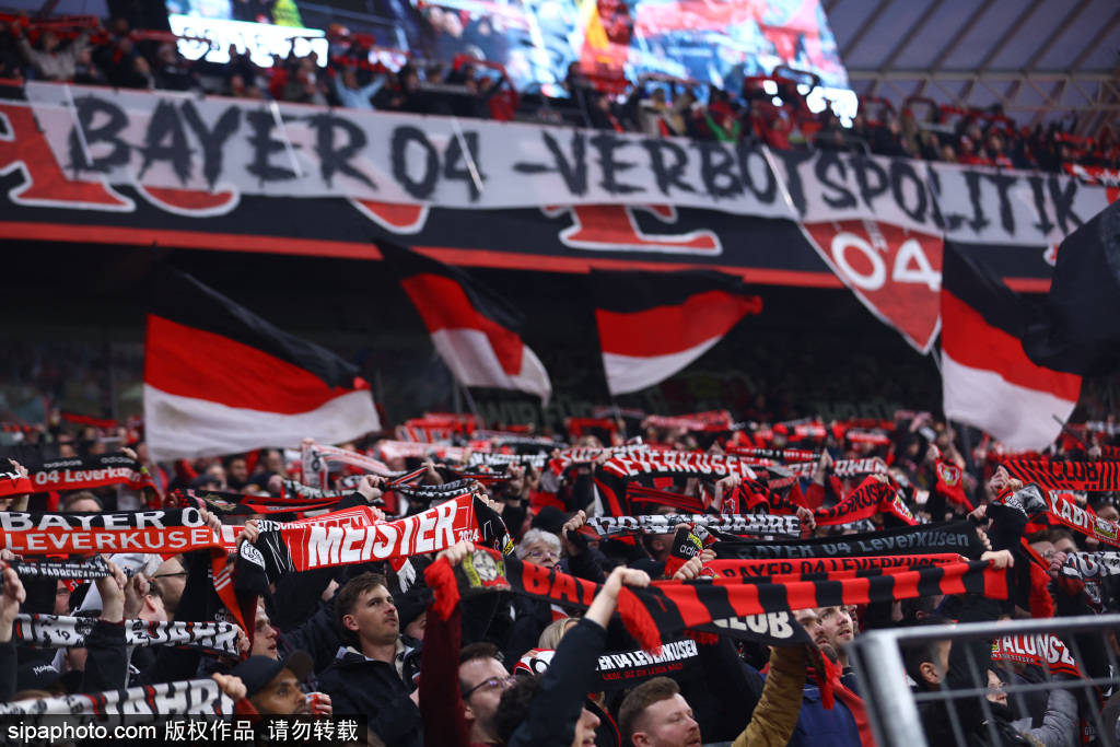 มัลดินี่ ทำนายแชมป์ แชมเปี้ยนส์ ลีก บาร์เซโลน่า ต้องการเสริมความแข็งแกร่งให้กับแนวรับเพื่อคว้าแชมป์ TOP_SAINT GERMIN_ASSENAL