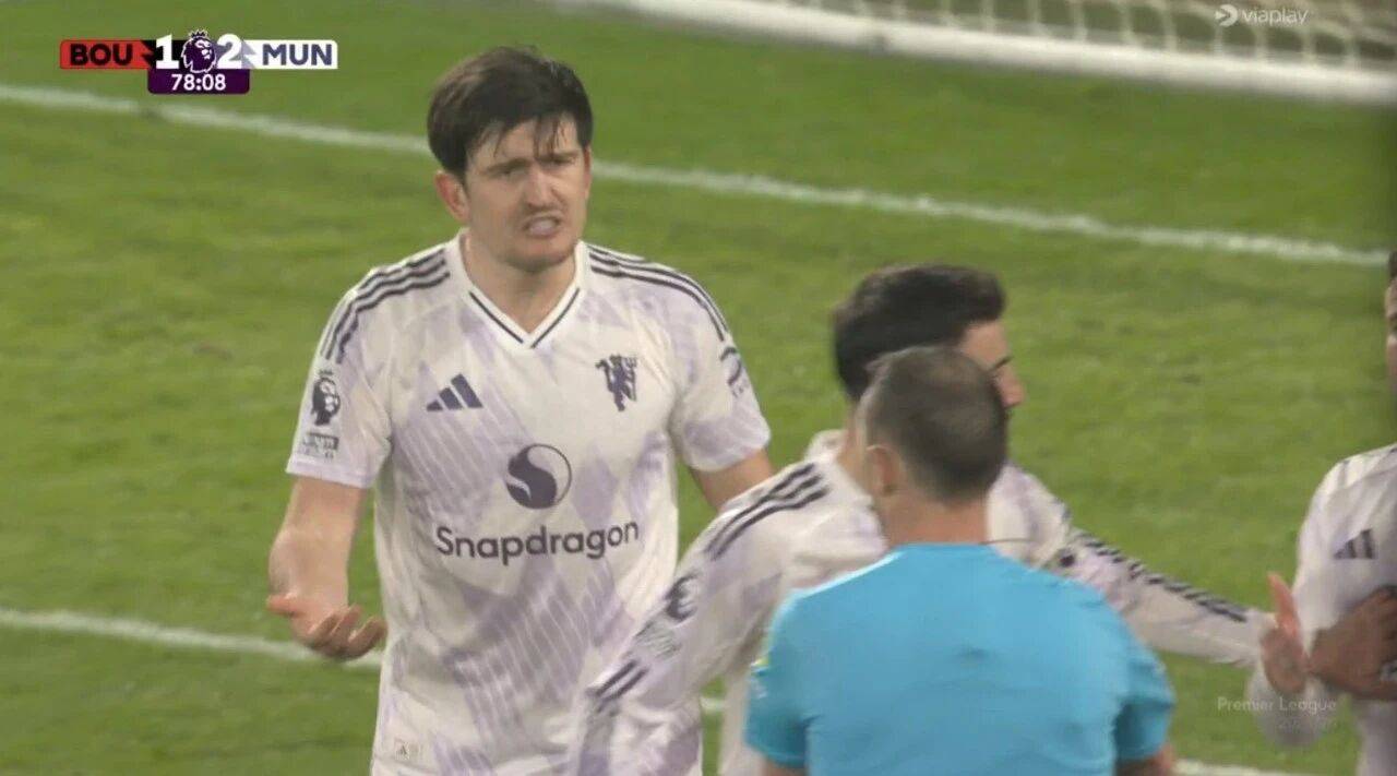 แมกไกวร์ถูกเอฟเอกล่าวหาและกลัวว่าเกมจะถูกระงับและพลาดเชลซี! หลังจากย้อมสีแดง ด่า Official_Manchester United_Competition_punishment ครั้งที่ 4 ไปแล้ว