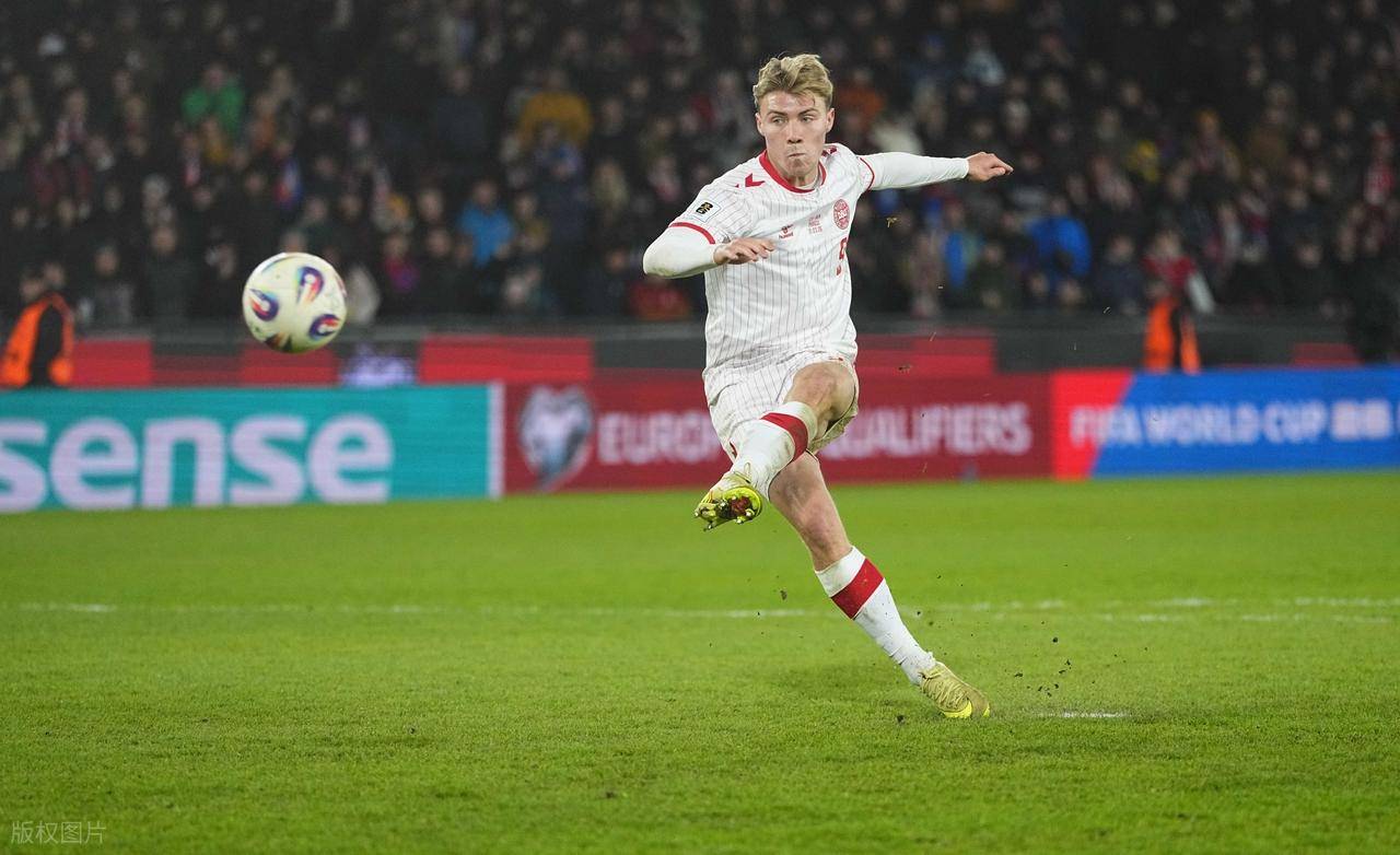 การทำลายสถิติเป็นเพียงสองประตู และ Hoylen คือ Napoli Eukaryotes! ได้รับการยืนยันแล้วว่า 44 ล้านการซื้อสินค้าจะหมด!_ ยูโร_ซีซั่นนี้_ยูฟ่า แชมเปี้ยนส์ลีก