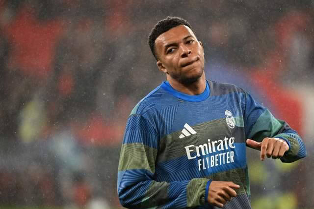 ข่าวล่าสุดของลาลีกา: คำพูดของ MBAPE ทำให้เกิดความขัดแย้ง บาร์เซโลนาสัญญาว่าจะให้โอกาส Frick ในการต่ออายุสัญญา_lyon_real madrid_europa league