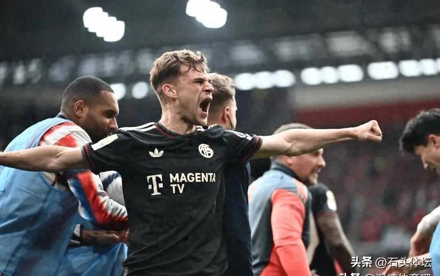 ให้ 2 ไล่ล่า 3! บาเยิร์น เคาท์ดาวน์ Lore! ตำนานของดอร์ทมุนด์ถูกทิ้งให้อยู่ในความสงสัย บาเยิร์นนำ 2 แต้มด้วยคะแนน 9 แต้ม_Carl_Olley_Holler