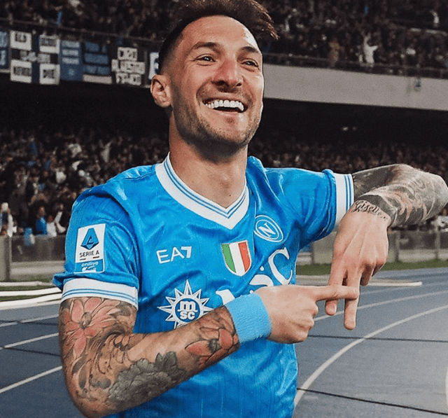 เกม 0-1! ให้มิลานถอนตัวจากแชมป์: 9 แต้มแรกของความแตกต่างไม่สามารถพลิกกลับได้ อินเตอร์ มิลานมีคู่ต่อสู้_competition_naples_uefa แชมเปี้ยนส์ลีกอีก