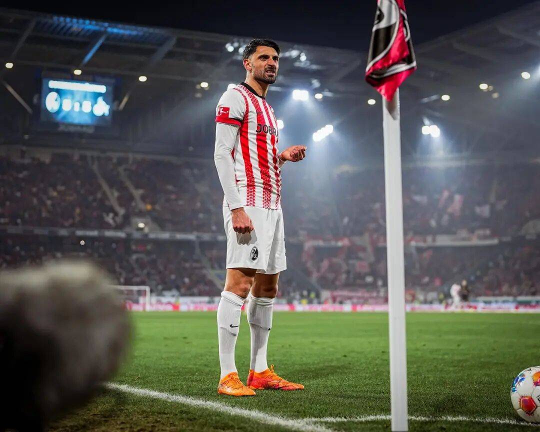 ไฟร์บวร์กและเซลต้า มั่นใจเต็มร้อย!_ greford_tanovich