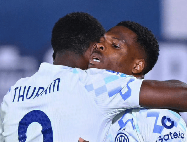 หลัง 4-3! แชมป์เซเรียอาไม่มีความสงสัย: อินเตอร์ มิลาน ทำคะแนนได้ 10 แต้มใน 6 รอบ = คว้าแชมป์ 4 ทีม ชิงชัย 4 แต้ม และ 6 แต้ม_commo_cormo_chomo_uefa แชมเปี้ยนส์ลีก