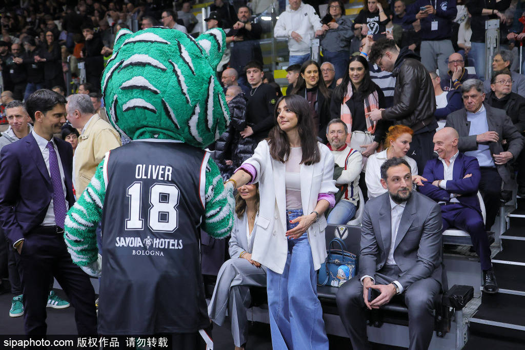 มิลาน มอมซิโลวิช ประกาศเข้าร่วมร่าง NBA ขณะเข้าสู่ตลาดซื้อขายนักเตะ