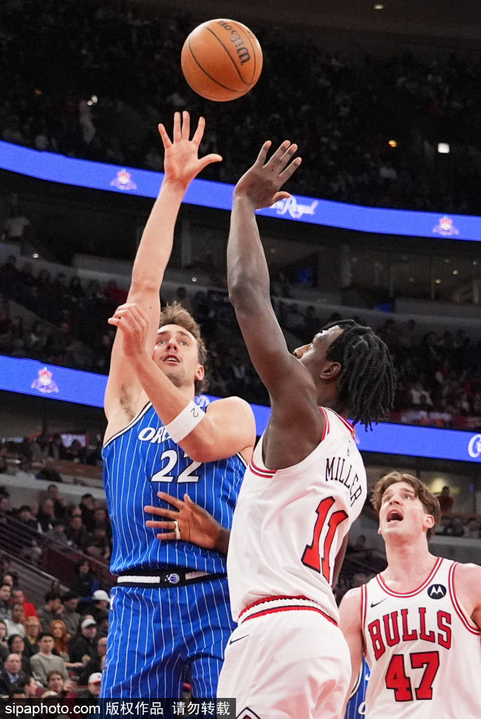 การต่อสู้รอบตัดเชือก: การทดสอบการหมุนและกำหนดการอย่างเข้มข้น_Player_1_NBA