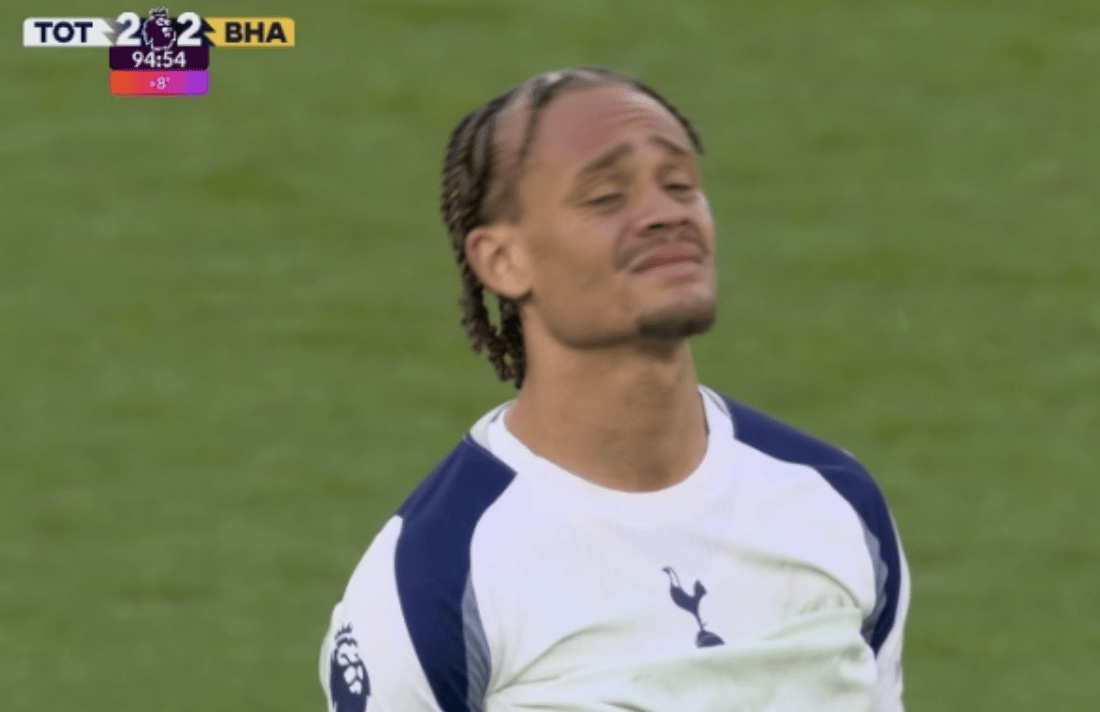 แชมเปญเช้าที่ 2! ซูเปอร์สตาร์วัย 22 ปีถอดเสื้อผ้าเพื่อเฉลิมฉลอง + ร้องไห้หลังจากถูกแบน ท็อตแนมกำลังจะตกชั้นจริงๆ_Simmons_Brighton_Richarlisson