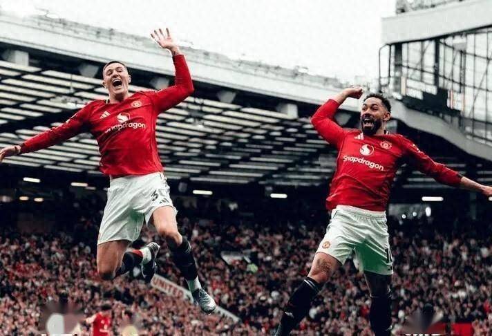 2-1, 3-2 คืนที่น่าเศร้าของพรีเมียร์ลีก! แมนฯ ยูไนเต็ด ชนะ หงส์แดง วิลล่า แพ้ อันดับ อัพเดท